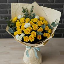 Букет цветов из:  Розы в Пашию