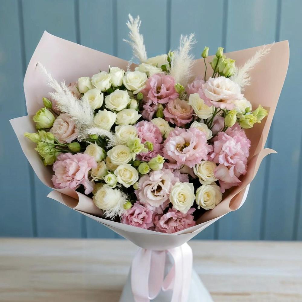 Букет цветов из: Альстромерии и Розы в Пашию