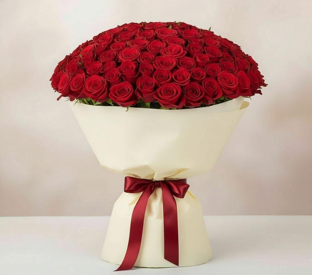 Букет 101 Красная роза Милано в Пашию