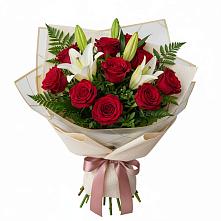 Букет цветов из:  Лилии и Розы в Пашию