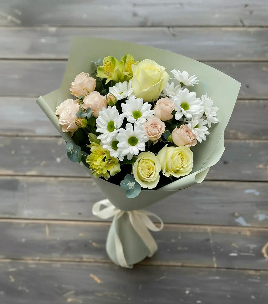 Букет цветов из: Альстромерии, Розы и Хризантемы в Пашию