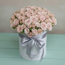 Цветочная композиция из Розы в шляпной коробке в Пашию