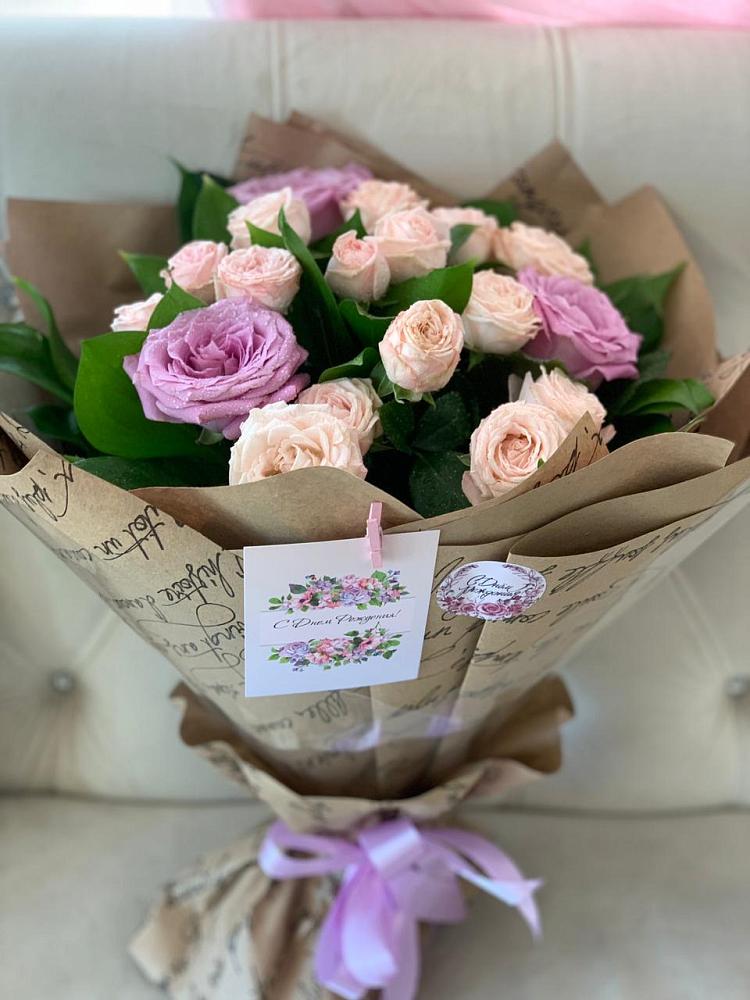 Букет цветов из: Розы в Пашию