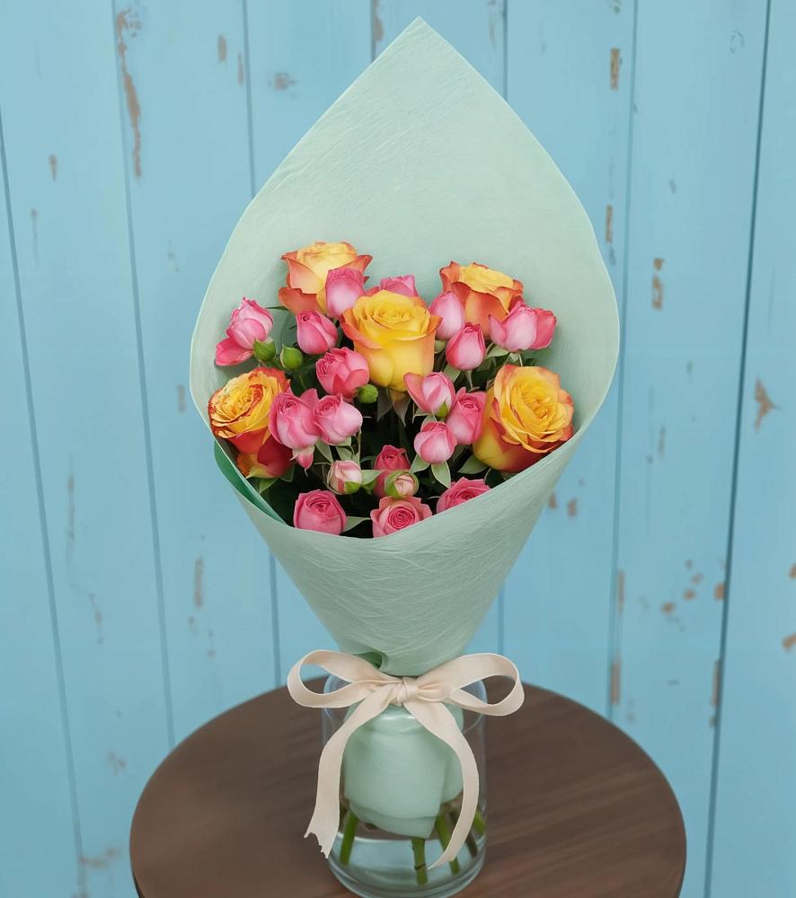 Букет цветов из: Розы в Пашию