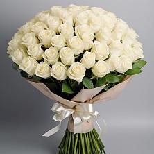 Букет 101 беля роза Белоснежка в Пашию