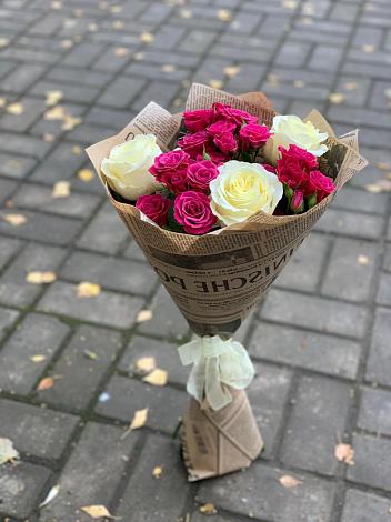 Букет цветов из: Розы в Пашию