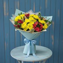 Букет цветов из:  Альстромерии и Хризантемы в Пашию