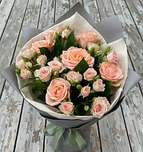 Букет цветов из:  Розы в Пашию