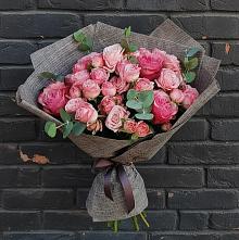 Букет цветов из:  Розы в Пашию